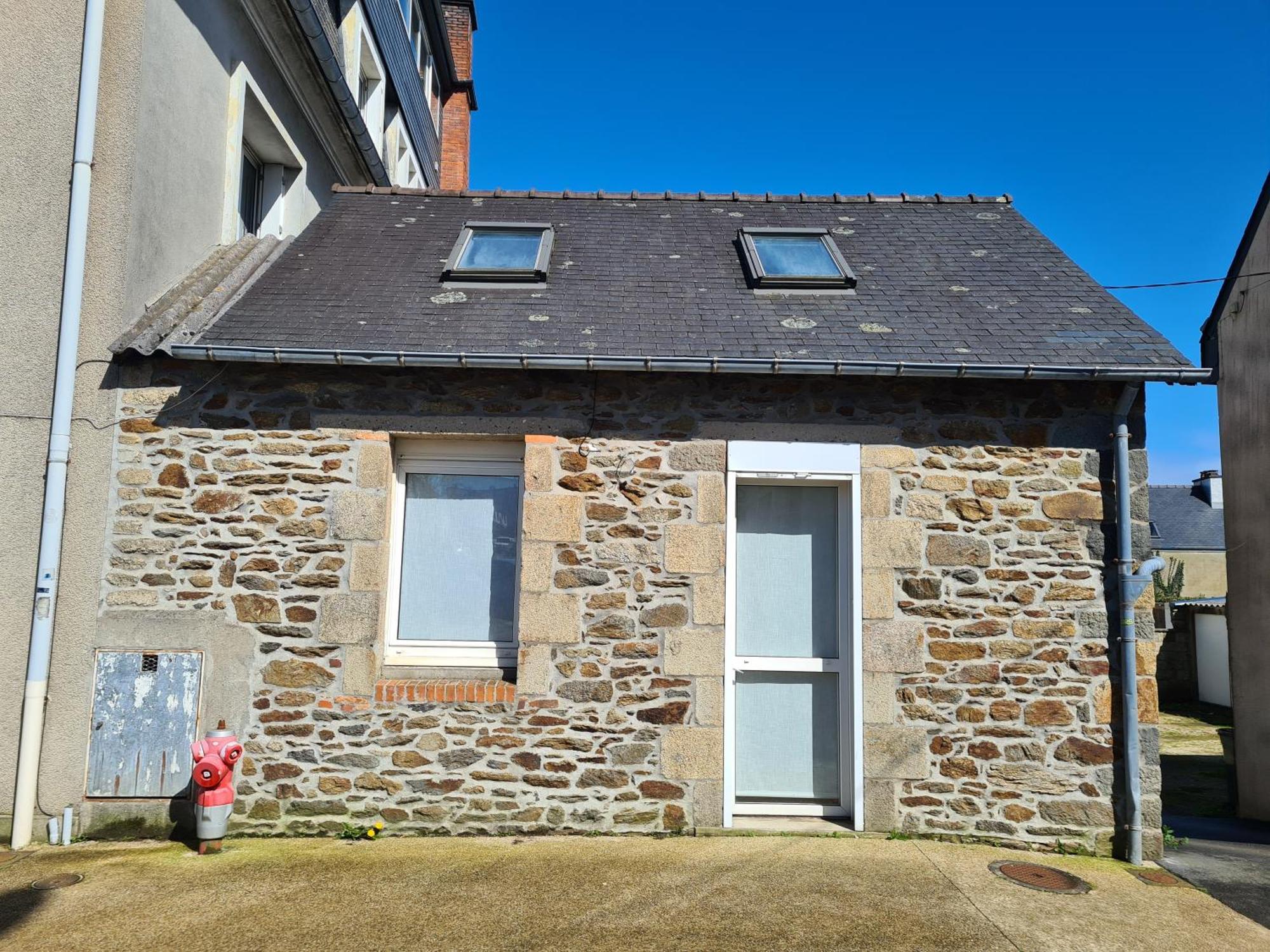Holiday home Maison De Charme Au Vallon Du Stang-alar *
